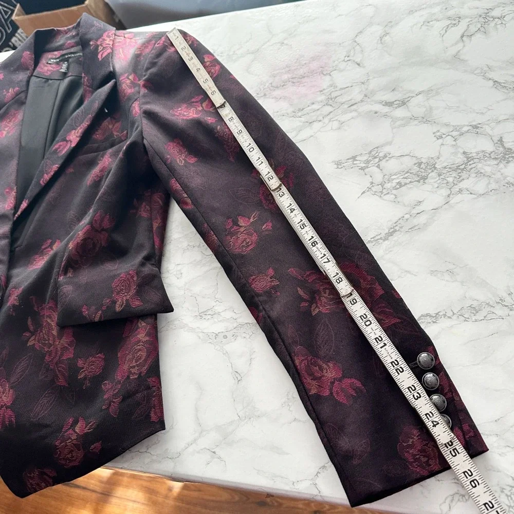 WHBM Burgundy Floral Rose Single Button Blazer Women's Size 12 gold crest button - Picture 13 of 14